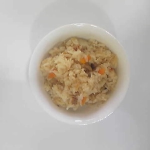 炊飯器で簡単！鳥むね肉で中華おこわ